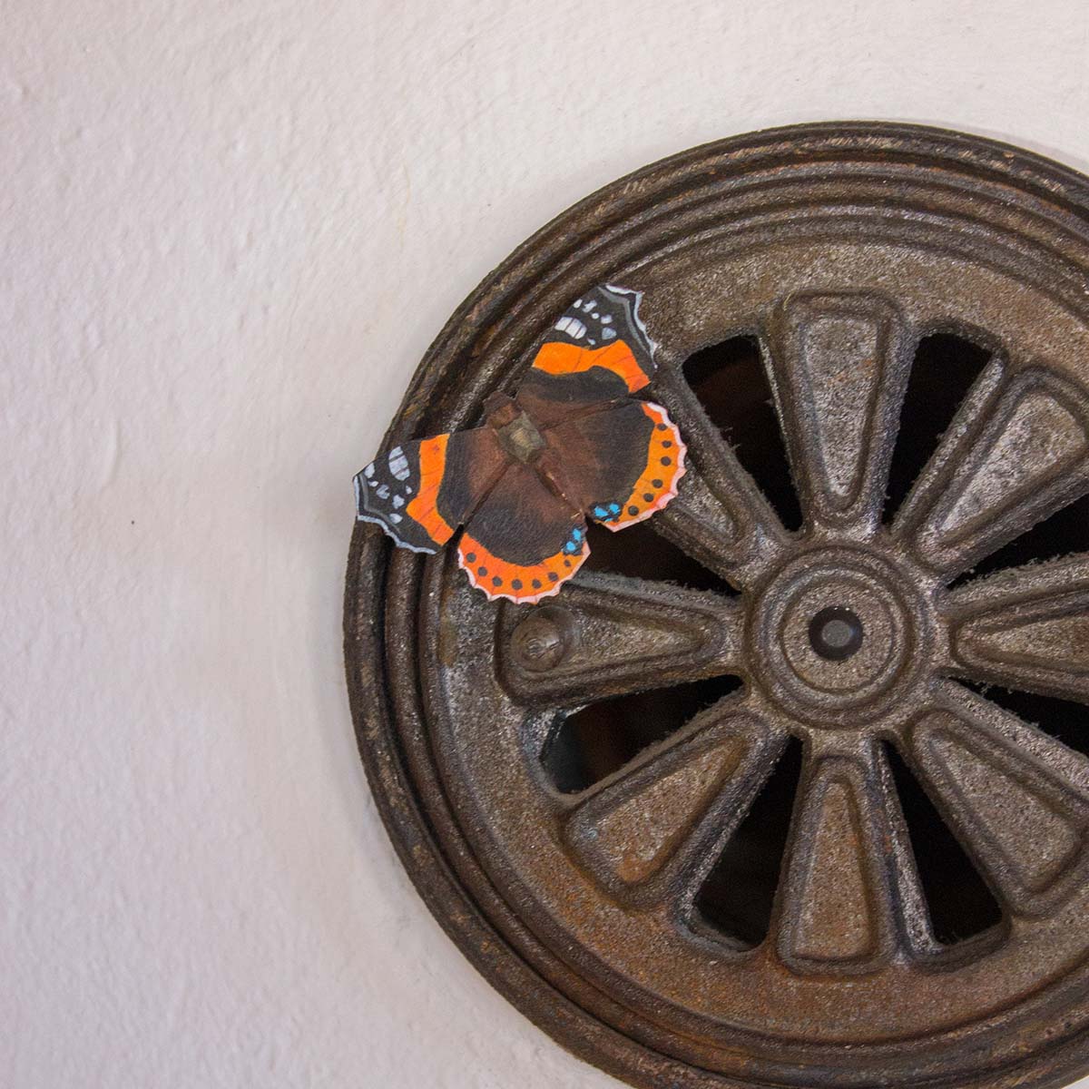 Admiral handgeschnitzter Schmetterling mit Magnet